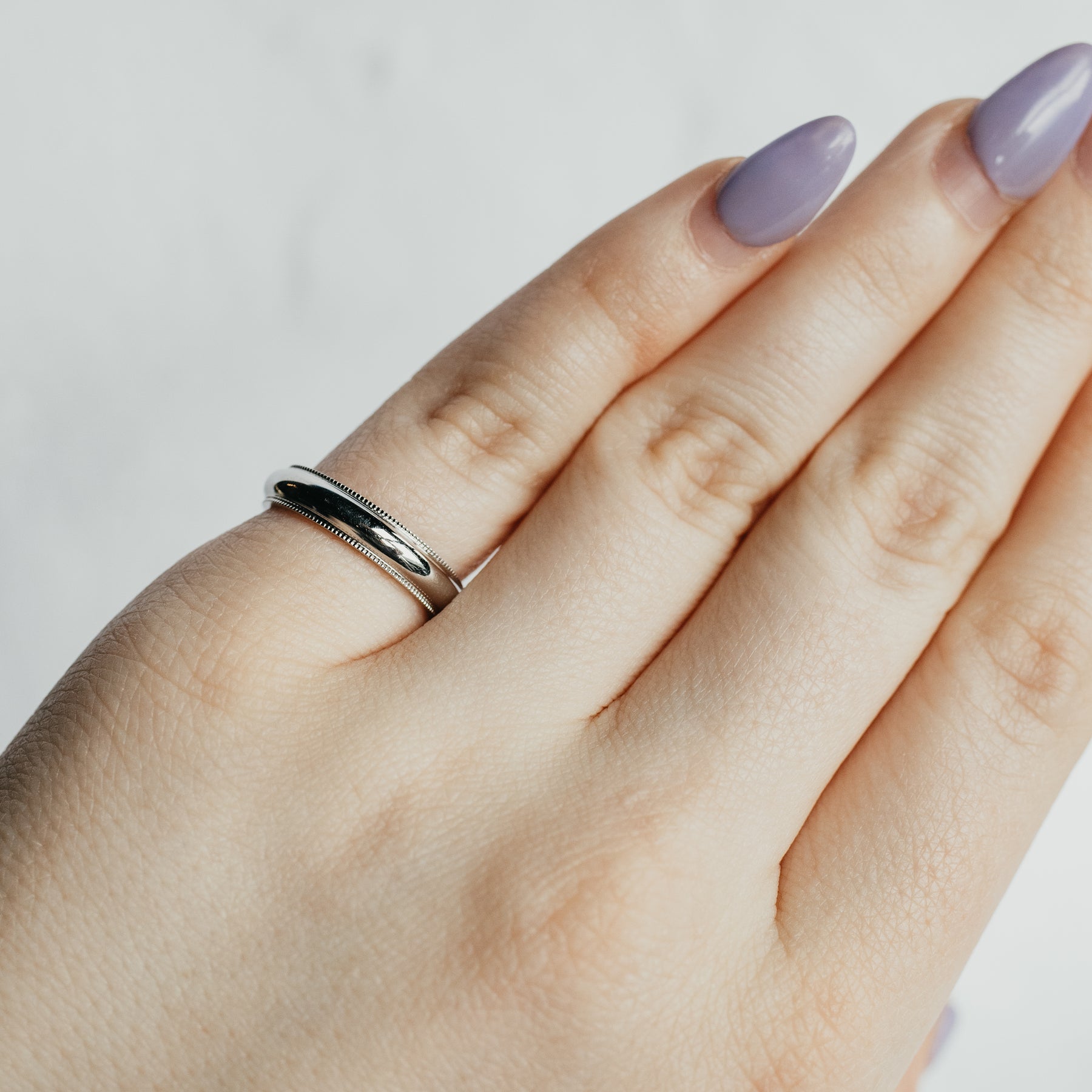Milgrain Edge Half-Round Comfort Fit Platinum Band