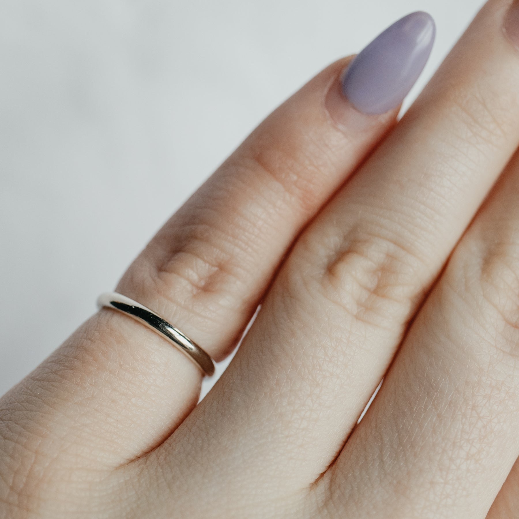 14K White Gold Wedding Band