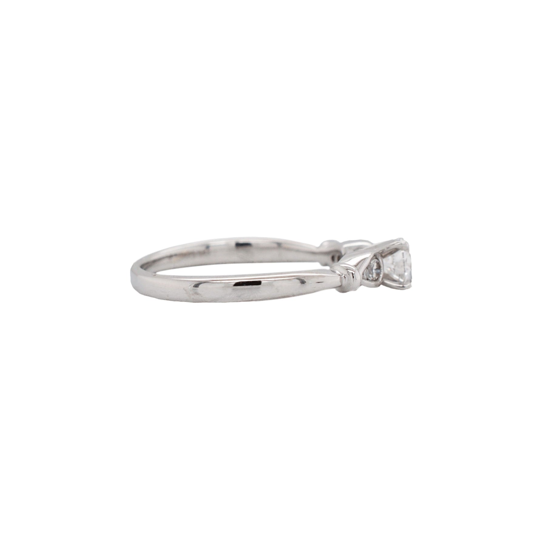 Five Stone Round Brilliant Cut Dainty Diamond Engagement Ring